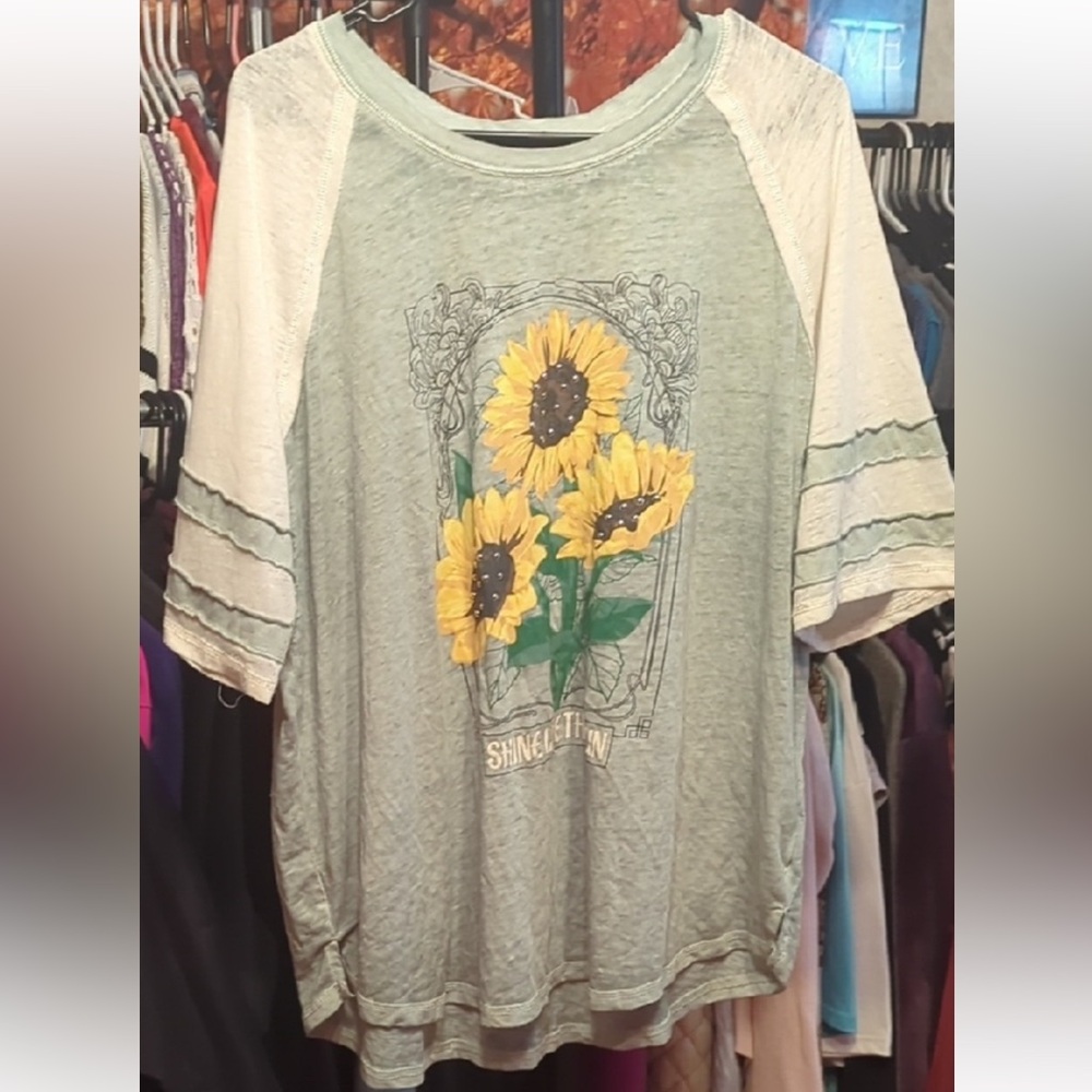 🌻 Cactus + Pearl Sunflower Raglan Tee | Women’s 2X | Boho Casual Top 🌻